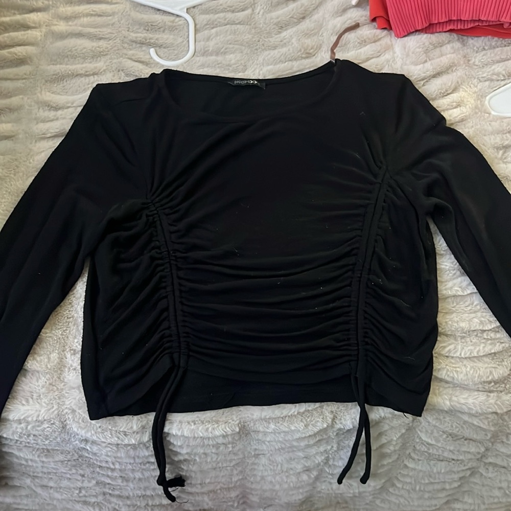 BLACK LONG SLEEVE ADJUSTABLE LENGTH